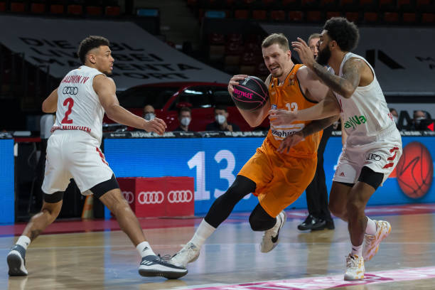 印尼队在上 印尼队在上