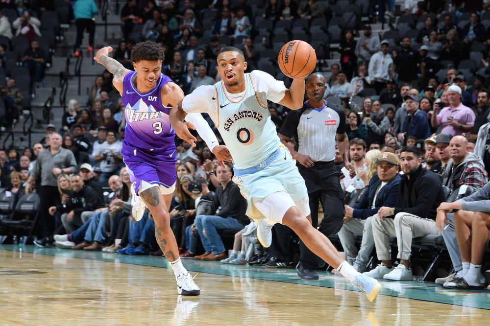 但在这些关 但在这些关